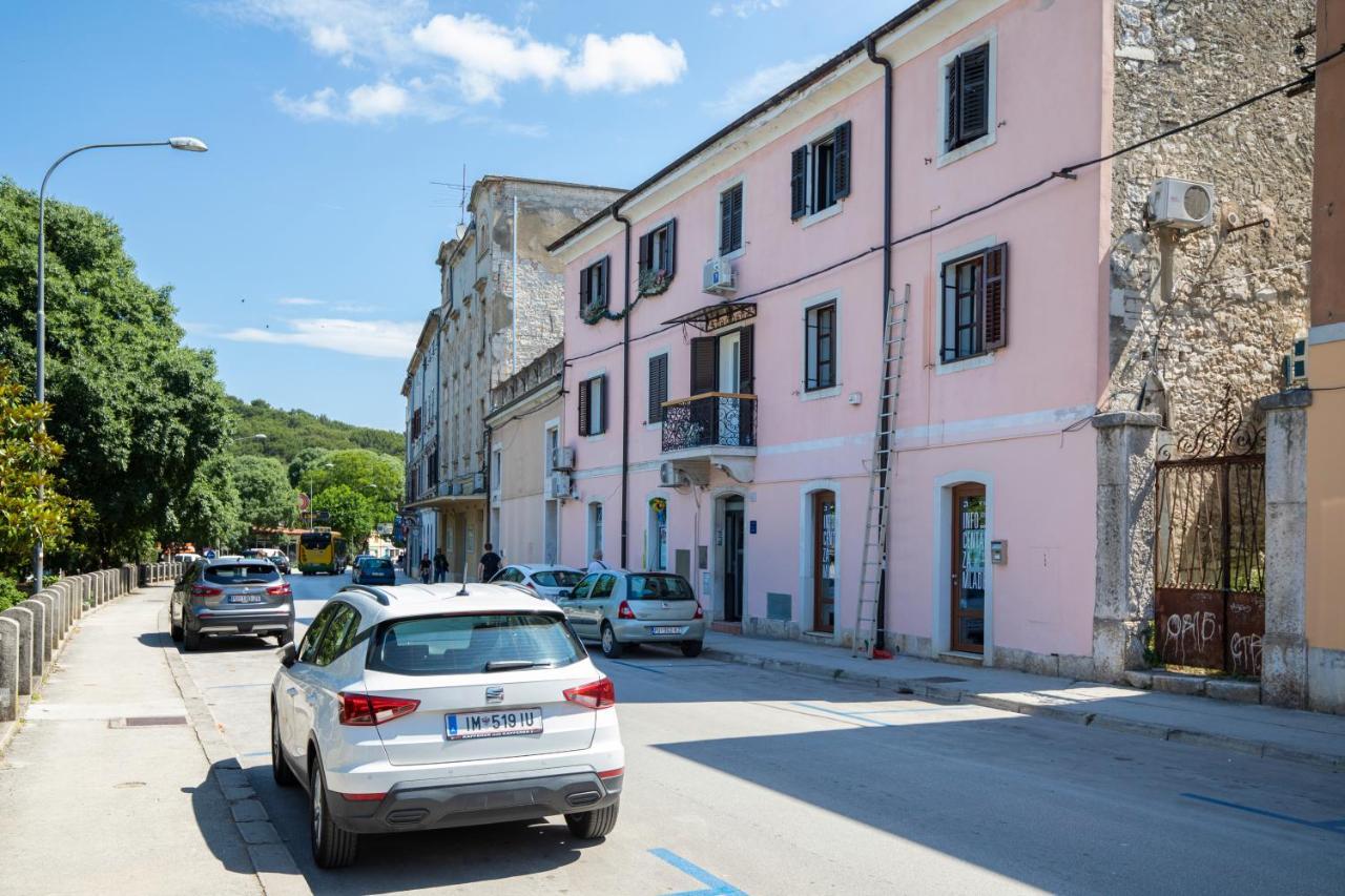 Twins Amphitheatre Apartments Pola Esterno foto